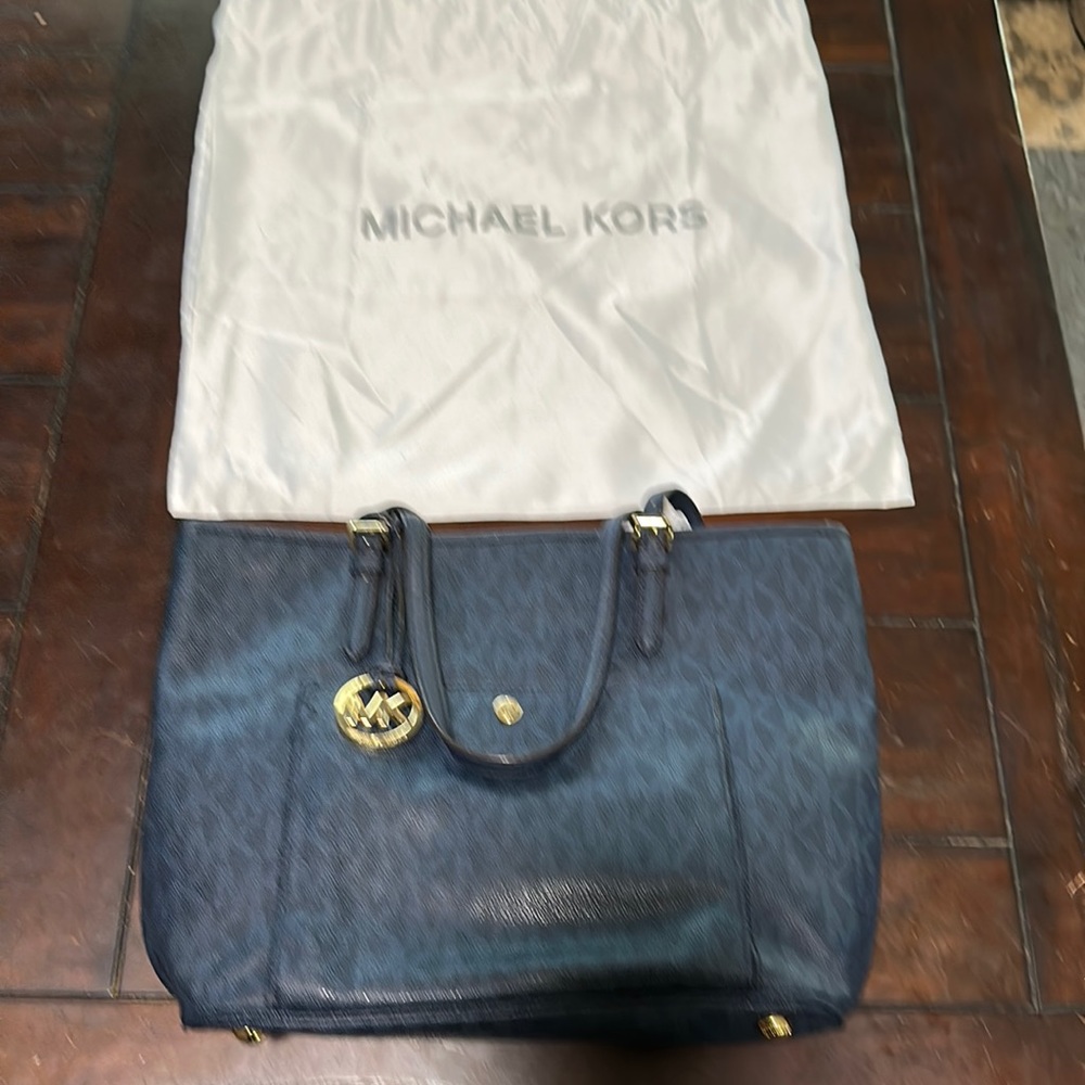 Michael Kors Midnight Blue Jetset Tote Bag